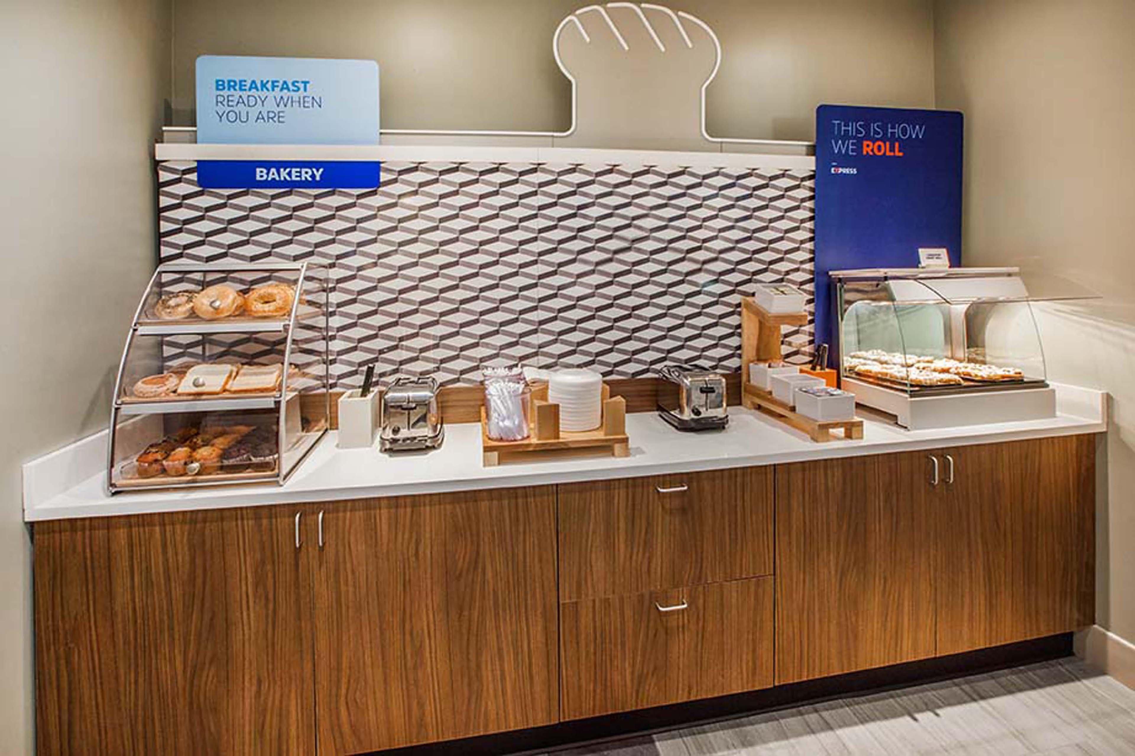 Holiday Inn Express - Lorton By Ihg Exterior photo