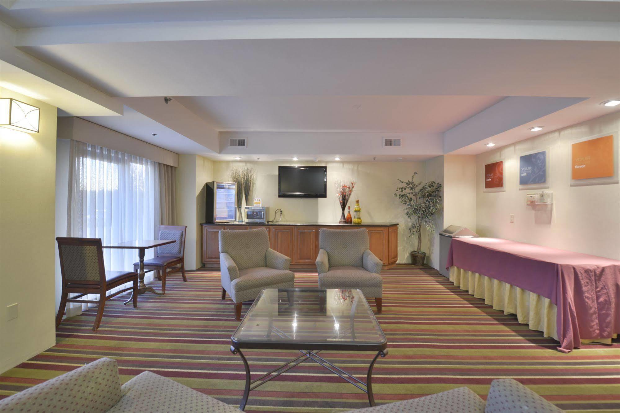 Holiday Inn Express - Lorton By Ihg Exterior photo